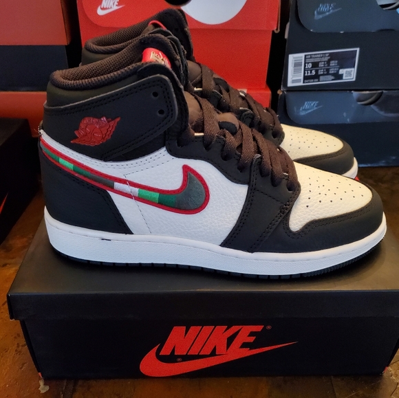 Air Jordan 1 High OG Sport Illustrated A Star Is Born. GS Size 5 - Picture 2 of 11